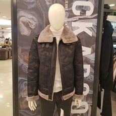 0cf20f37f739dd0953a831e4c9bfa814beef1571b814ea534ba5a24cdd65.jpg