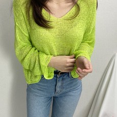 슈잼마켓 / 봄봄 브이넥 크롭 부클 니트 티셔츠