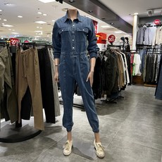 버커루점프슈트