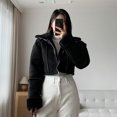 여자무스탕