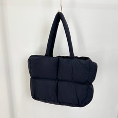 와이엔이 베이직 캐주얼 패딩 가방 퀼팅 누빔 도트백 숄더백