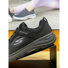 스케쳐스겨울고워크