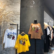 보브 백화점 매장 동일 상품!! 플레어 편한~~고급스러운 티셔츠 89 400원 패턴이 멋스러운 뒷리본 썸머 러쉬 반팔