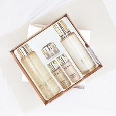 헤라 시그니아 2종 세트 (워터 180ml+에멀젼 150ml) (쇼핑백 제공), 1세트