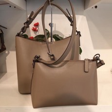 피에르가르뎅토트백