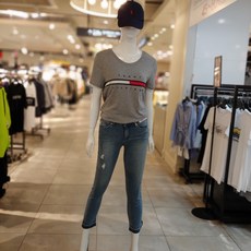 db0651c66fb59514a0836139bf0a489f2f3d9b95e36c63f20c9e1637141e.jpg