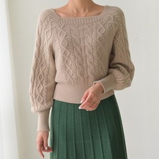 데일리앤 넬리 여성 스퀘어넥 꽈배기 크롭 퍼프 니트