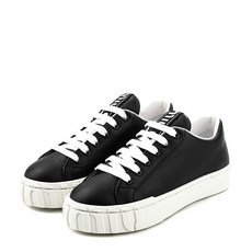 미우미우스니커즈