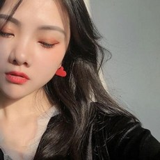 귀걸이 아이유 2019 레드하트 이어링