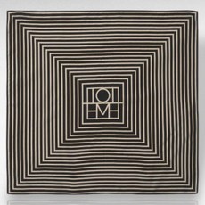 TOTEME 여성 모노그램 프린트 실크 스카프 - 블랙:화이트 / MONOGRAM PRINT SILK SCARF