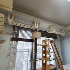 c211908cf874972e773f5ef542d0a5949f3a1e06b21b9b9bf37786efe00e.jpg