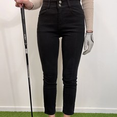 c90e064682e288c4734362e5b6d91ff03b1dd8727e385078bce667f2ba40.jpg