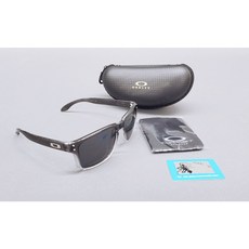 홀브룩 블랙클리어 테 & 블랙 편광 렌즈 (실버서클) (Oakley Holbrook Sunglasses)
