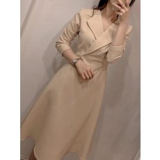 - 여성스러운 단아한 브이넥 A라인 상견례원피스
