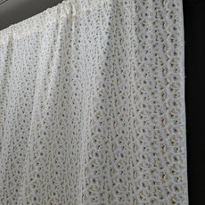 벽면작은창커텐