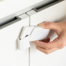 수납장잠금장치