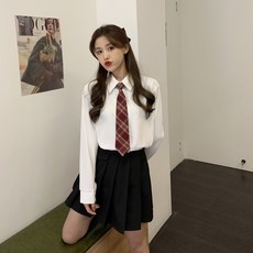 ee90ffe5bab791777e6b8f9d5cdb834eb8f0c48b1e50a7755a920ae250a1.jpg