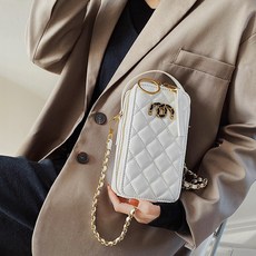 c6f89fda82c239ab92a29b23d96029ab2c52c66b48f8dde9b48639fffb6e.jpg