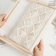 8fcf8ee41a9418bf2c951638e1c721d948f08aa14bcd0a8e6901d54b80f1.jpg