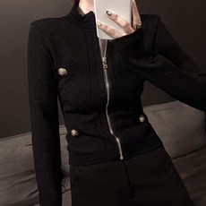 bca1a18a48d035bf0e71fe9a1c52d1cadc8ea2e0c24ebac4dac79124a48d.jpg