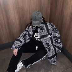 327a602297eda004a1bd305e48d0393589f481710f434fe16050f44102f4.jpg