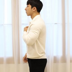 머슬핏카라니트