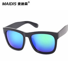 b3391cc64a515b98ea2b077327041a0367c3e549770e9f8ae767ed3a8175.jpg