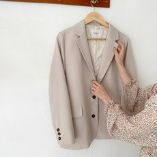 d23a4e02fa3fb627e1a8bd07d7a5718eca46f83ad941d211c7fca0a03da3.jpg