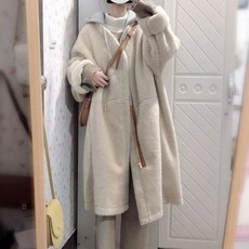 7a98edada40b0cbdf9766b463febf808aef1f8fd6881faced70b6ff3ed03.jpg