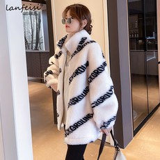 씨유비치백