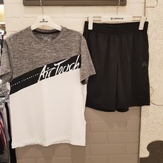e4c96a3c5649b9f5bda6ba30bf004794e31505f9cb4c001355a41e8be283.jpg