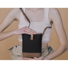 헤지스핸드폰가방