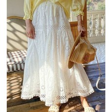 펀칭레이스스커트