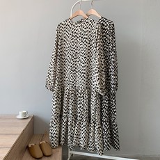 [제이쁘다] 3106 샤랄라 땡땡이 2단프릴 가을 도트 원피스