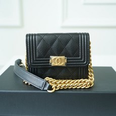 샤넬보이벨트백