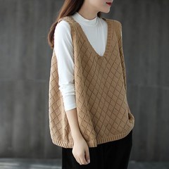 여성 간절기 루즈핏 브이넥 펀칭 니트 조끼 베스트 women's knit vest