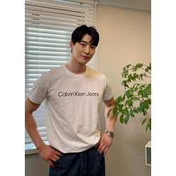 케빈 클라인 JEANS 5color 남 레귤러핏 인스티튜셔널 로고 반팔 티셔츠 화이트 블랙 미드그레이 그레이 베이지 J321612 rva-329916c