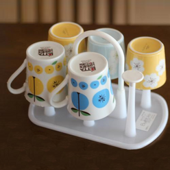 일본완제품 japan! 화이트 컵스탠더(6구) 컵홀더 깔끔디자인 빠른물빠짐 심플주방 컵걸이, 1개