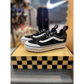 VANS 반스 MTE Old Skool 올드스쿨 워터프루프 VN000CVNBA2 남여공용 스니커즈