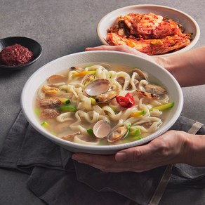 군산 엄마손 보리칼국수 10인분(면+소스 동봉), 10개, 235g