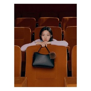 [빈폴ACC](BE47D3M765)펌킨 탑지퍼 미디엄 토트백 - 블랙