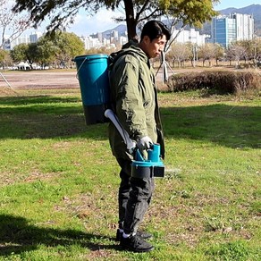 클로버 염화칼슘살포기 20L 12V 배부식 전동 입제 분재 제설제 비료 살포기, 1개