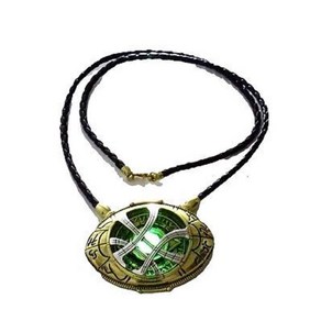 71mm D Docto Stange Eye of Agamotto Amulet Pendant Nec 71mm 닥터 스트레인지 아가모토의 눈 부적 펜던트 목걸이 어둠 속에서 빛나