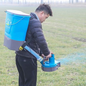 배낭형 염화칼슘 살포기 분사기 분무기 농약 충전식 비료 분사 제설 뿌리는 전동 비료살포기