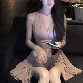 여신룩 홀터넥 원피스