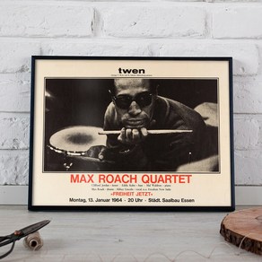 아트로우 맥스로치 Max Roach 재즈 연주 포스터 인테리어 액자, 2번, 화이트 x A4 (23 x 33cm)