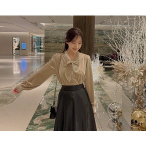 [리리앤코] 루벨르니 벨벳 스판 리본타이 블라우스