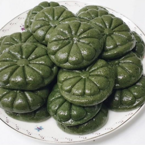 무농약 해풍쑥으로 만든 생 쑥개떡, 1kg, 2개