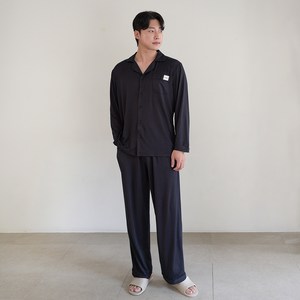 어나더디 커플용 보들 피치스킨 피치기모 긴팔 잠옷 상하의 세트