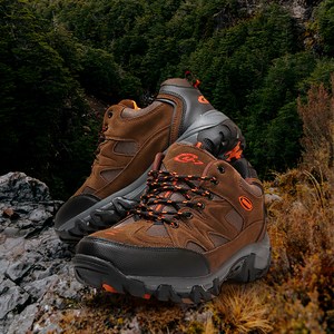 유세븐 남성용 등산화 D002